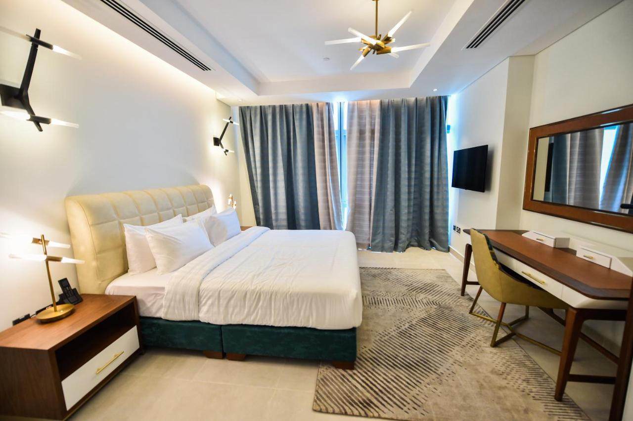 Waterfront Hotel Apartment Lusail Εξωτερικό φωτογραφία A bedroom at the hotel