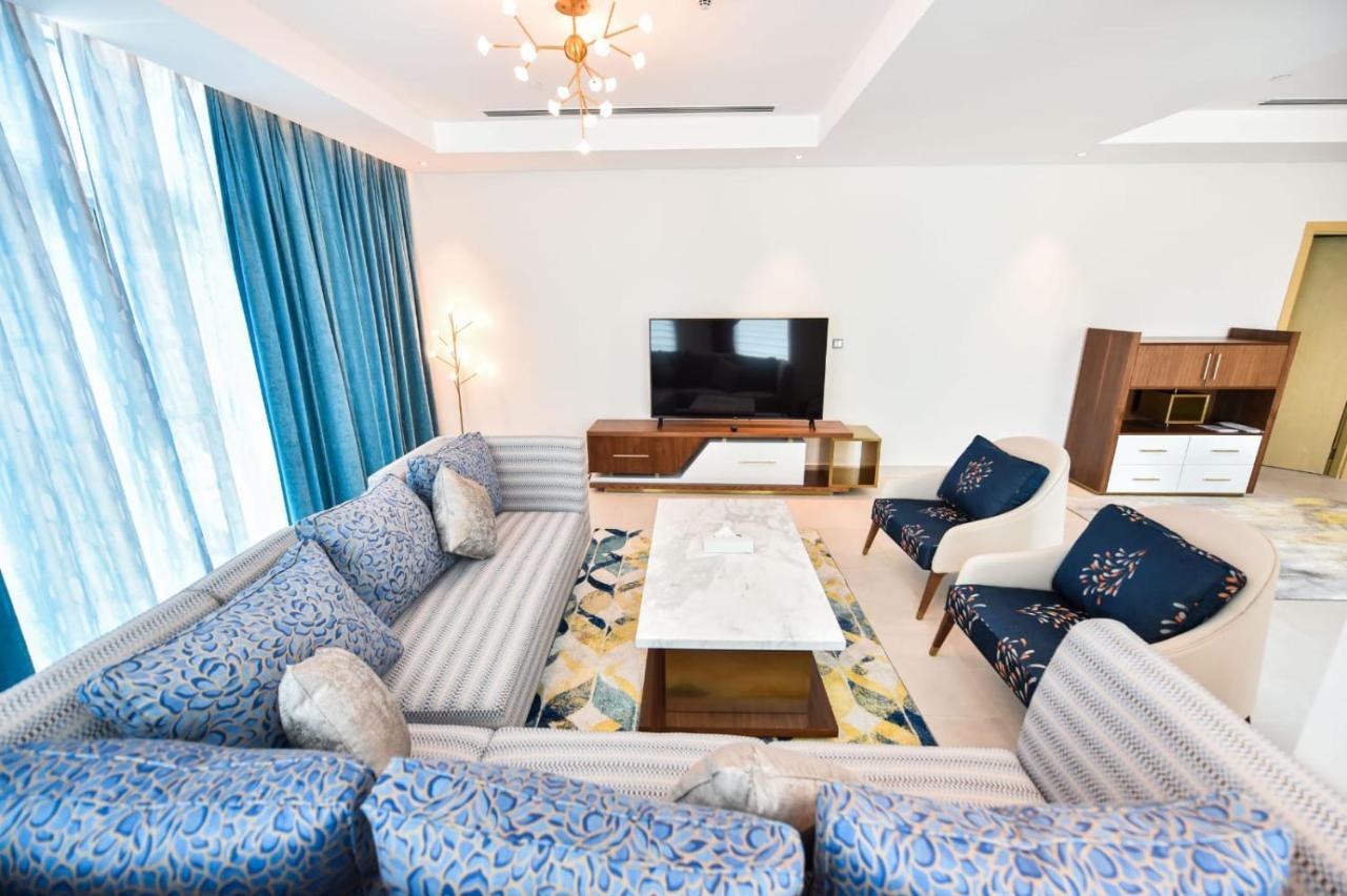 Waterfront Hotel Apartment Lusail Εξωτερικό φωτογραφία A living room in a luxury apartment